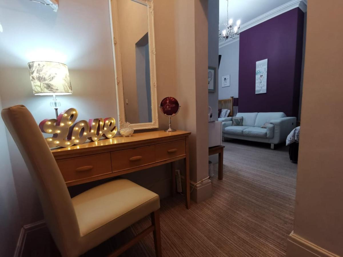 Bed and Breakfast Vale House Southport Esterno foto