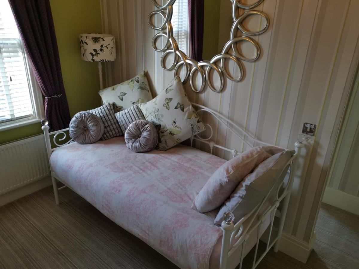 Bed and Breakfast Vale House Southport Esterno foto