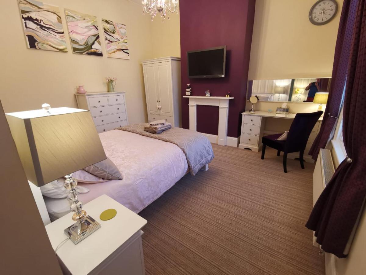 Bed and Breakfast Vale House Southport Esterno foto